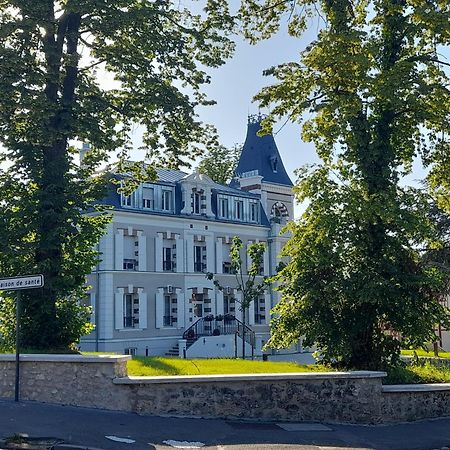 Appart Dans Petit Chateau En Centre Ville Lagny 외부 사진